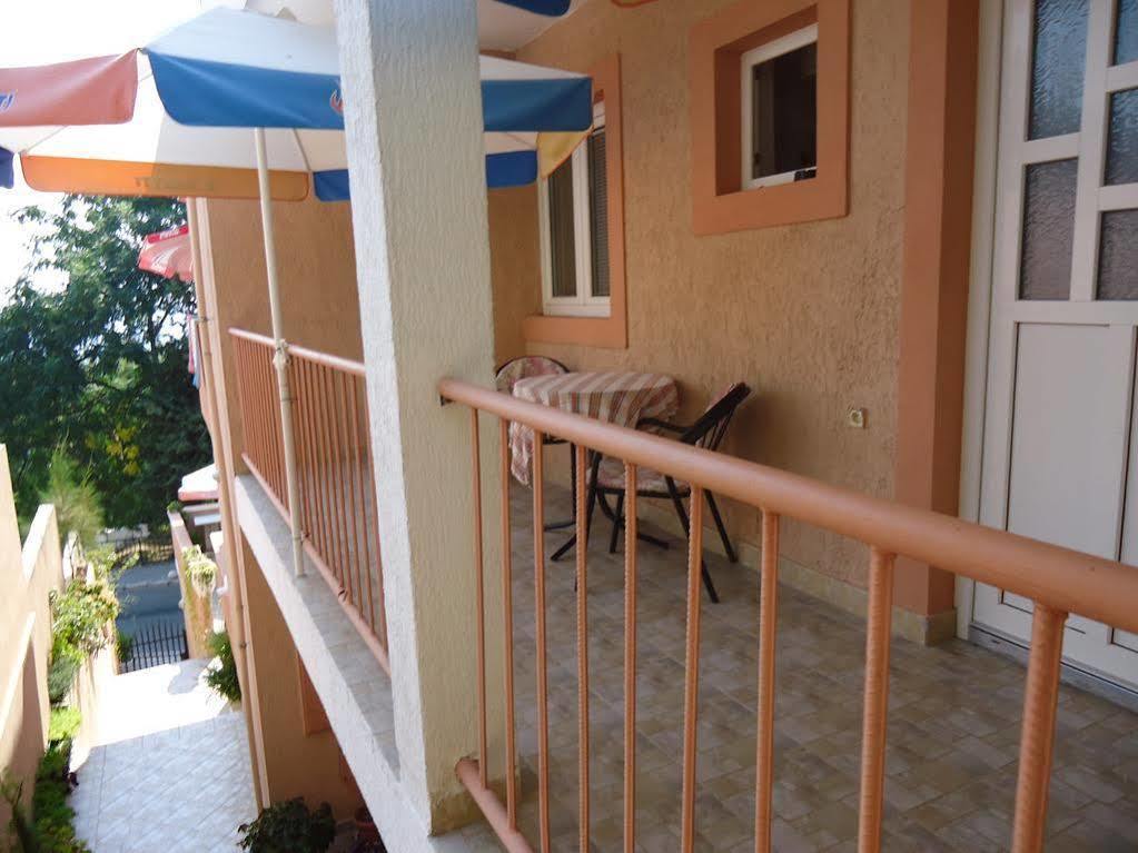 Apartments Villa Micunovic Herceg Novi Buitenkant foto